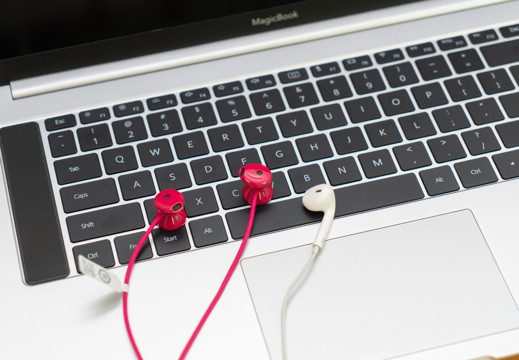 耳机有带闪光的吗,耳机竟然有这么多功能