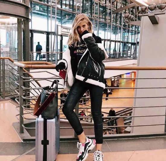 高级感羊羔绒外套慵懒风,一件羊羔绒外套点亮你冬季的时髦