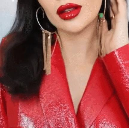 泫雅为什么要丰唇,泫雅太红了怎么办