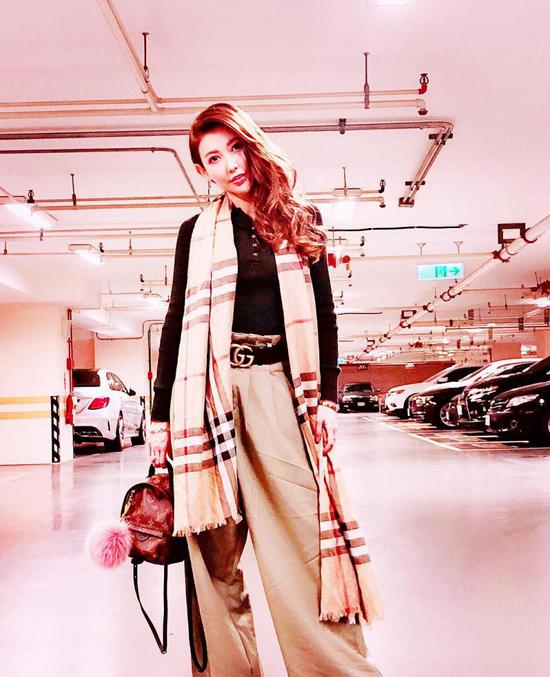 蝴蝶姐姐整容,蝴蝶姐姐整容原照