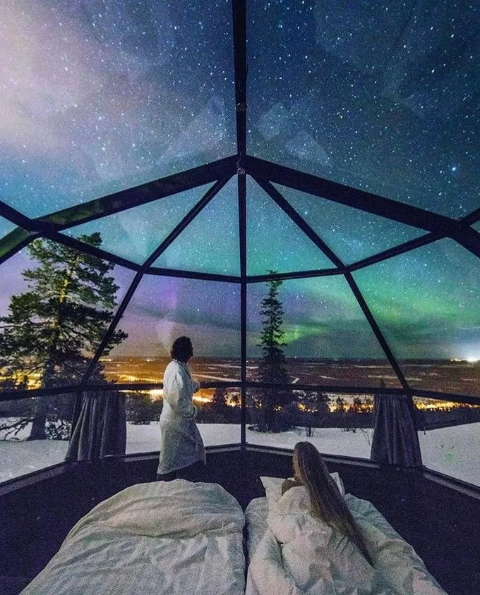 芬兰极光透明玻璃屋,芬兰玻璃屋极光观赏攻略