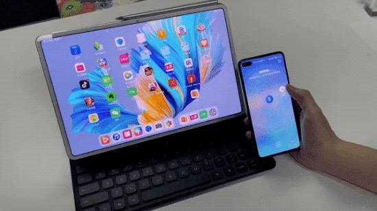 华为鸿蒙系统平板和ipad哪个好用,鸿蒙平板和ipad