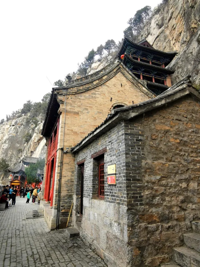 娲皇宫吊庙,娲皇宫为啥叫活楼吊庙