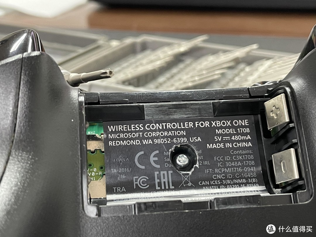 xboxones手柄摇杆维修,xboxone手柄左右摇杆太难按了