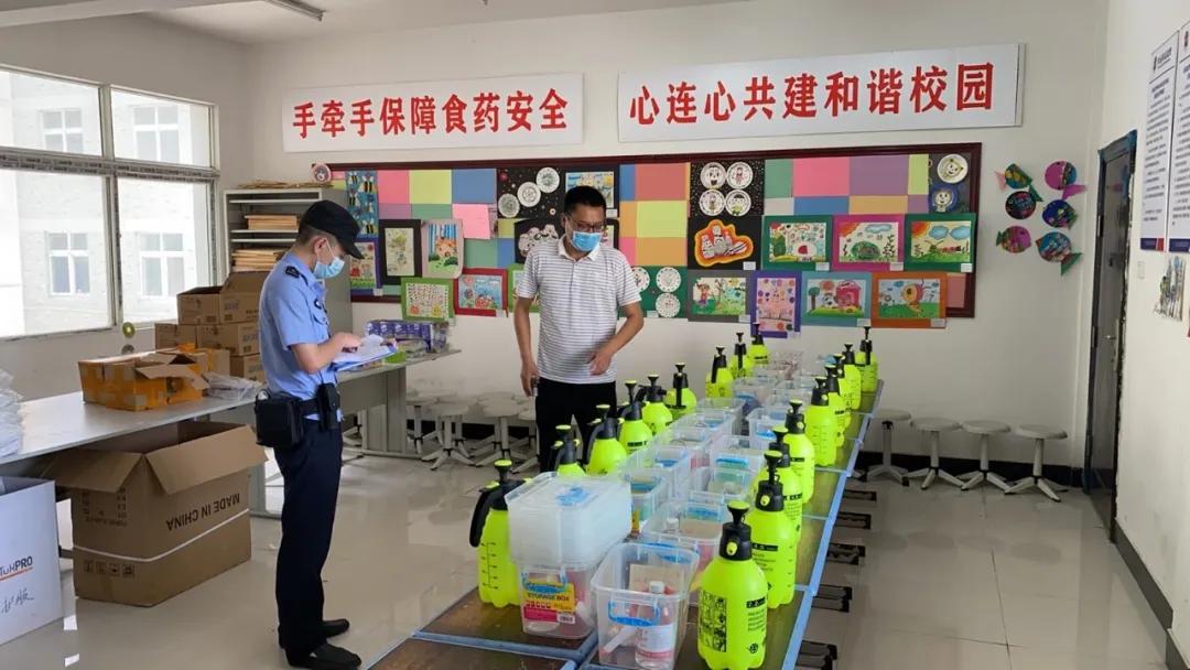 初三开学啦!仙桃公安暖心护航