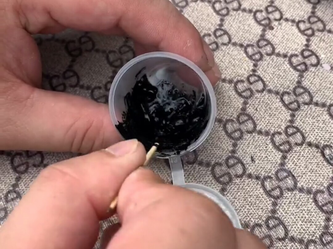 真皮衣刮破了如何补救,真皮衣破了怎样修复