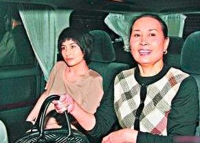 奚贵妃生孩子后续,奚贵妃生儿子时赌王还活着吗