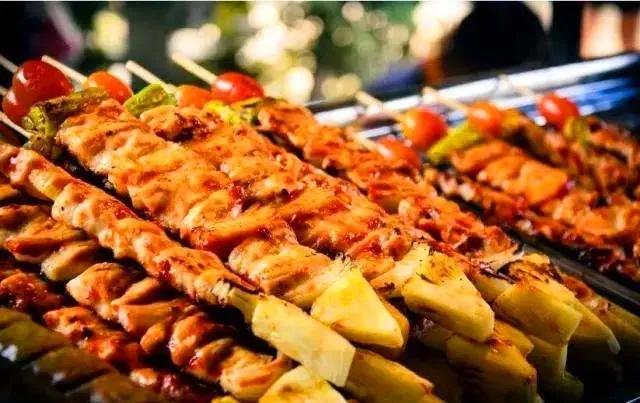 板辽金沙滩潮玩一夏,板辽湖金沙滩嗨翻夏夜