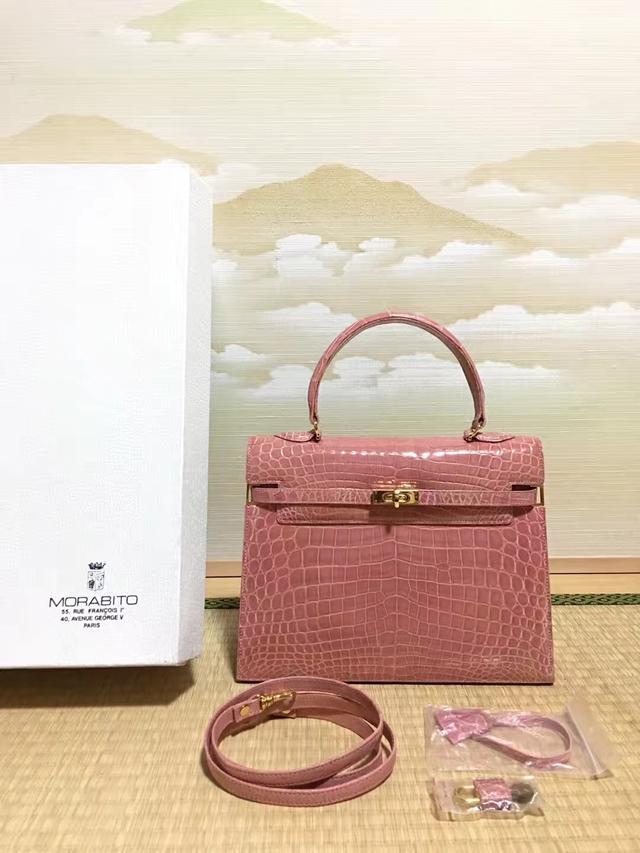 鳄鱼皮包和普通皮包区别,鳄鱼皮包选独皮还是骨皮