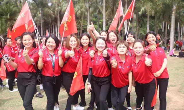 巨邦清明献花丨人间四月无心芳菲，上山看总设计师改革大步豪迈