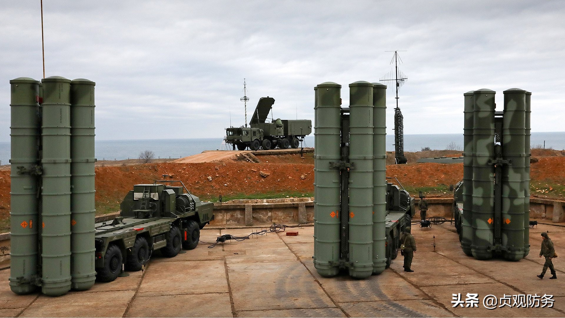 s400一次能发射几枚拦截导弹,中国空军秀特技战机360度滚筒