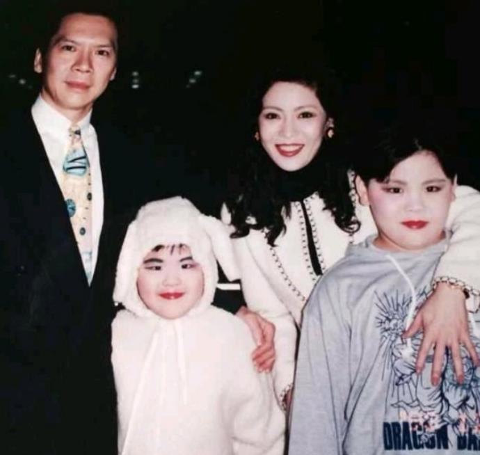 向佐一身肌肉怎么锻炼的,向佐健身练腰