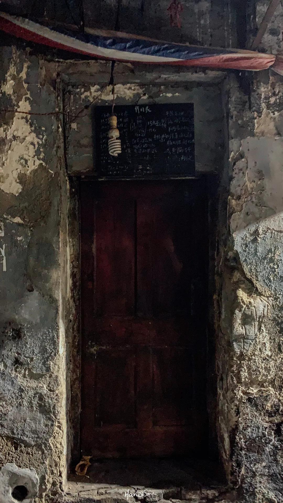 武汉吴长子卤菜,武汉卤菜店视频