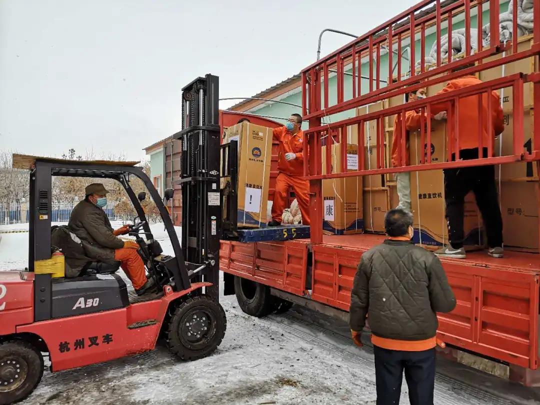 德蓝股份捐赠湖北、*疆新**两地100万余元物资