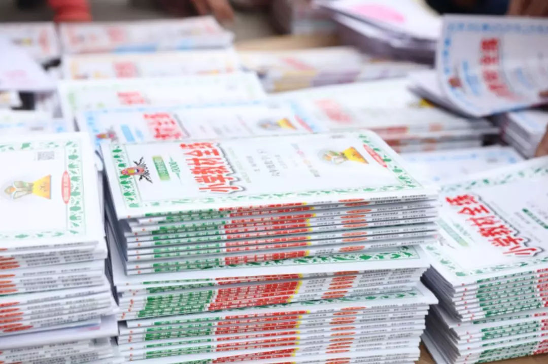 公益行爱心捐赠,公益助学爱心圆梦