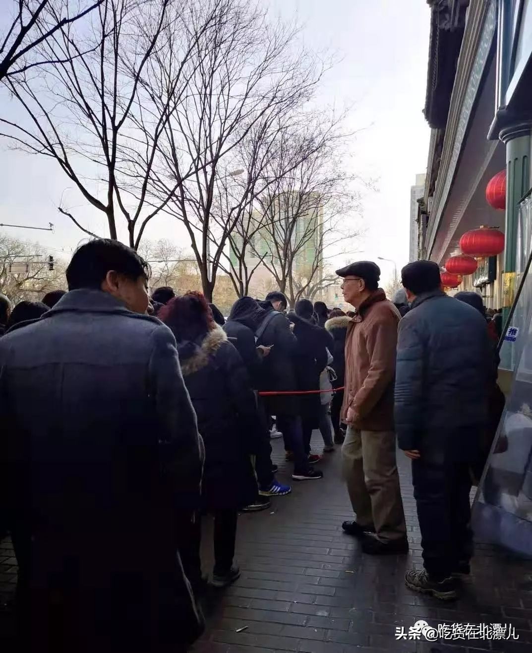 烤鸡、牛肉粒、炸糕、糖葫芦!牛街,我来了