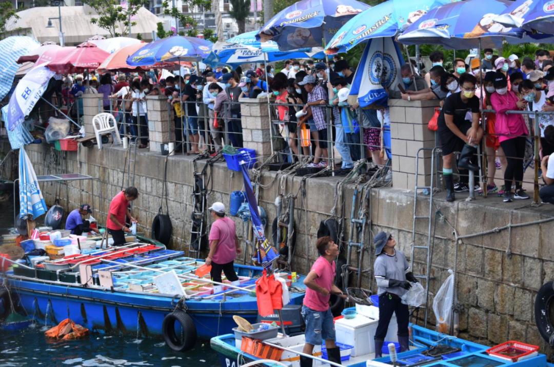 疫情下的香港五一黄金周：0内地团访港，多个品牌宣布撤店