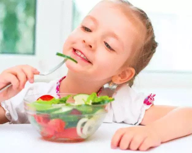 八个月宝宝烂嘴角最快治疗方法,宝宝烂嘴角是什么原因该怎么治