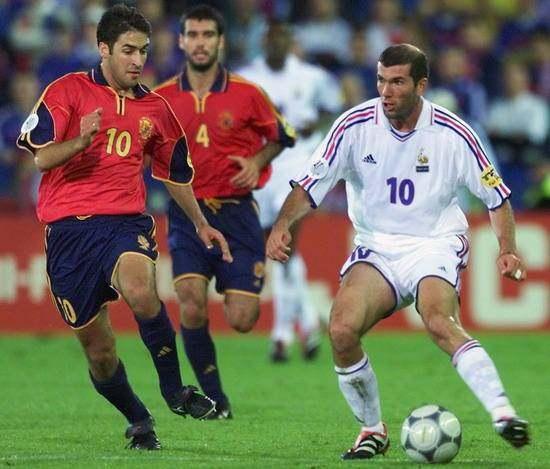 2000年欧洲杯记忆：橙色郁金香的点球之殇，以及法兰西傲笑群雄