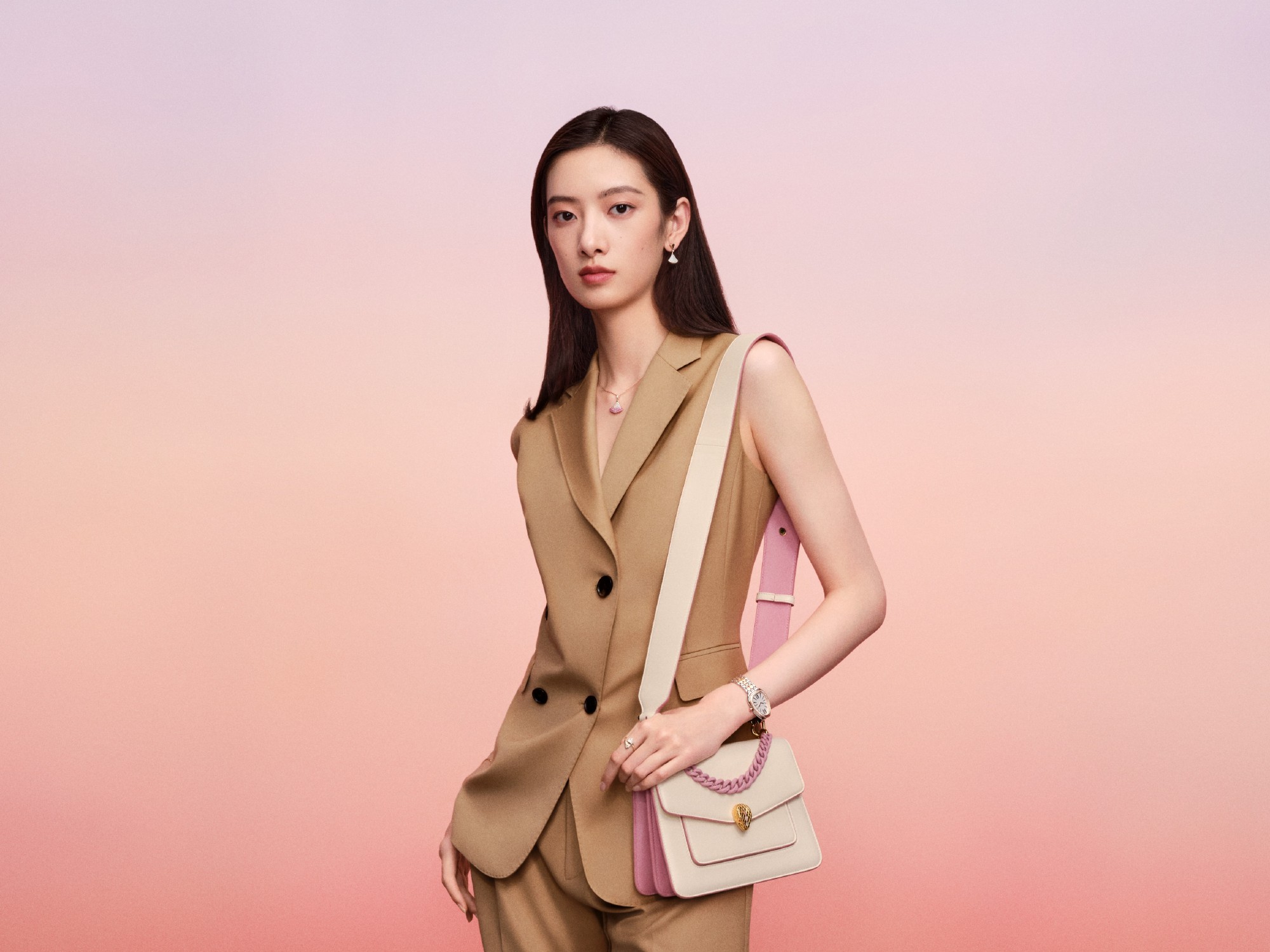 法国奢侈品巨头lvmh集团,国际奢侈品巨头LVMH智慧供应链