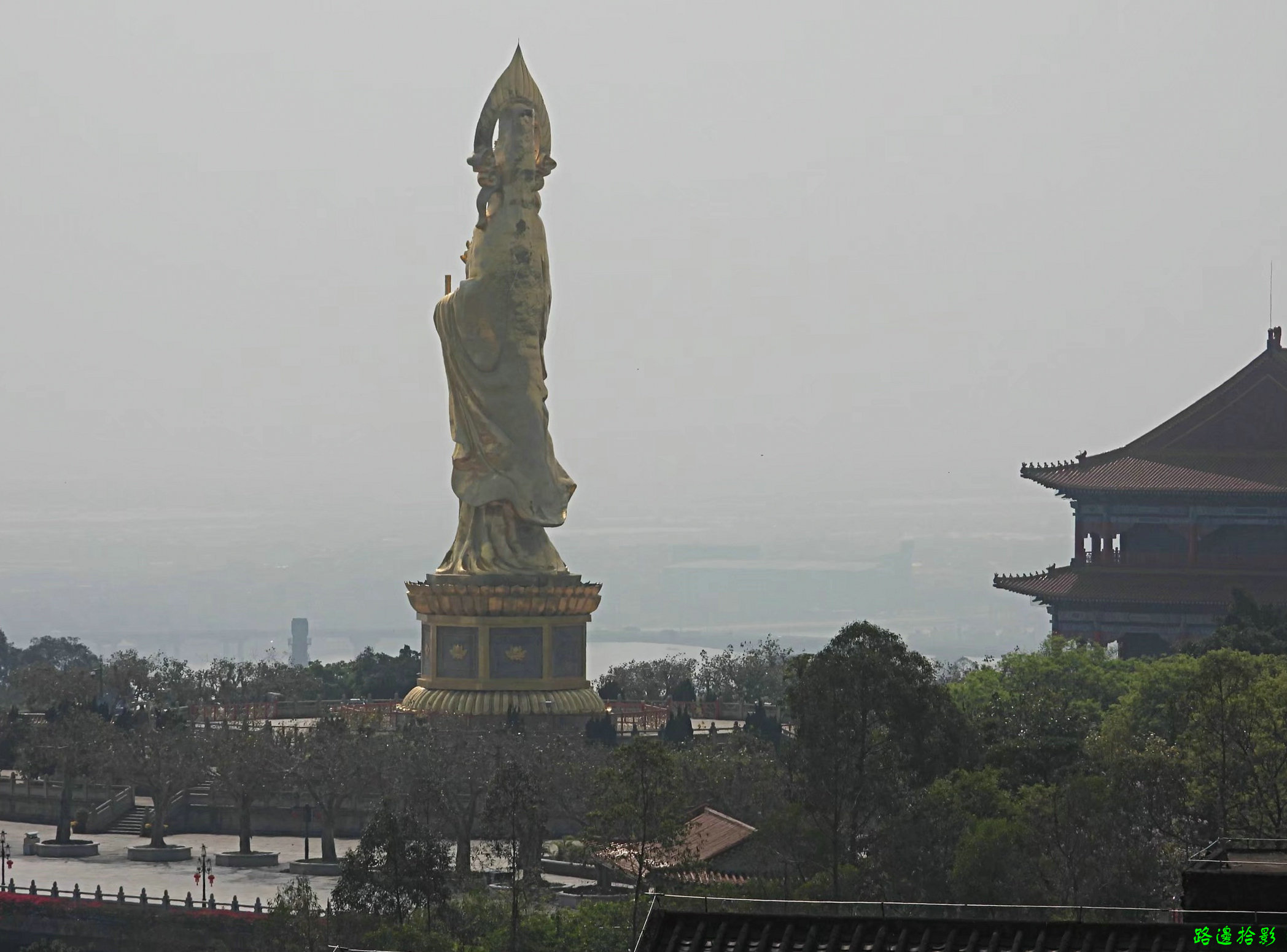 广州莲花山景点,岭南莲花山全景