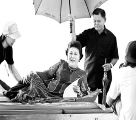 她曾获伟人世纪之吻，被称为菲律宾第一夫人，却在89岁判42年徒刑