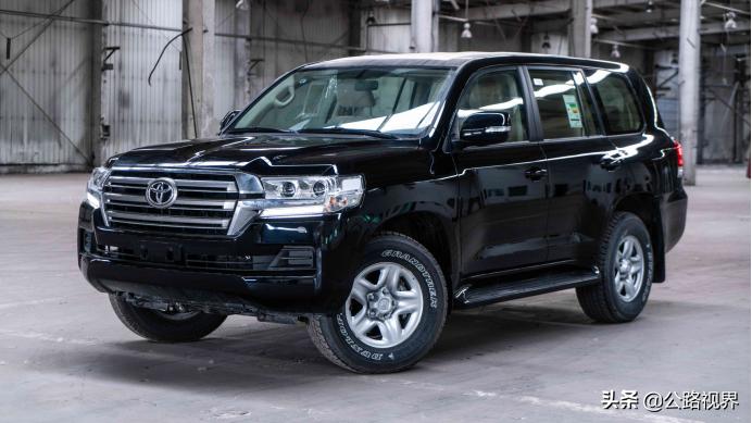 陆巡4700和4600用车感受,17年陆巡4000是6缸还是8缸