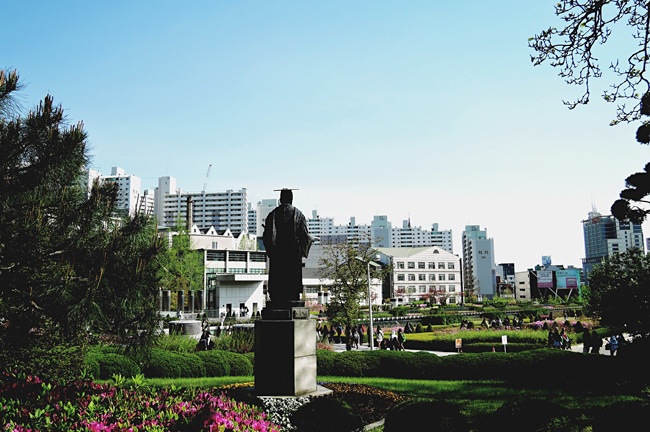 韩国国立江原大学硕博留学费用,韩国留学首尔大学推荐吗