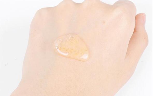 小红书推荐抗皱精华,平价美白精华液小红书