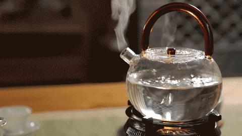 教几个小技巧，不用茶具也能品味到茶真正的滋味