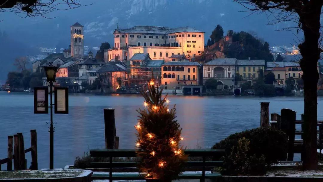 建筑一建薪资,建筑行业一建哪个专业工资最高