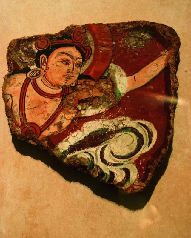 法国博物馆里有中国瓷器,法国卢浮宫博物馆中国文物多少