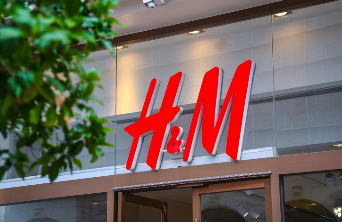 hm事件发展背景和过程,范思哲卫衣事件