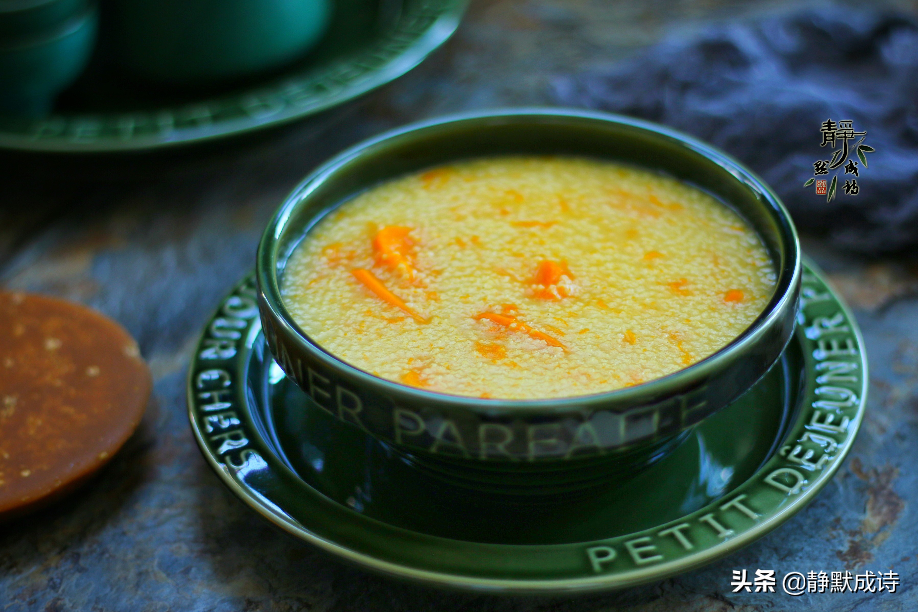 秋天气燥推荐三款营养粥的做法,十款养生粥秋季女性不要错过