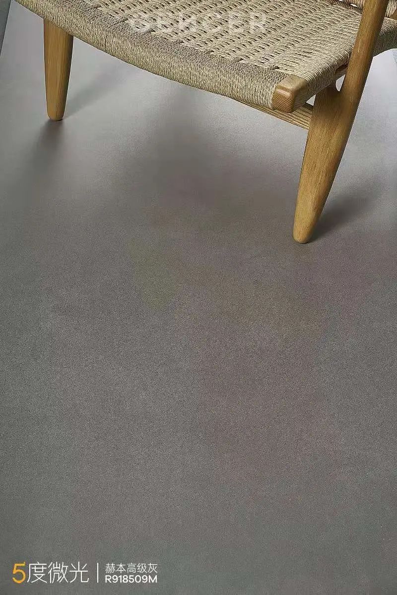 对话顾中飞：“5度微光”质感岩板，能否成为简舍版“金花米黄”