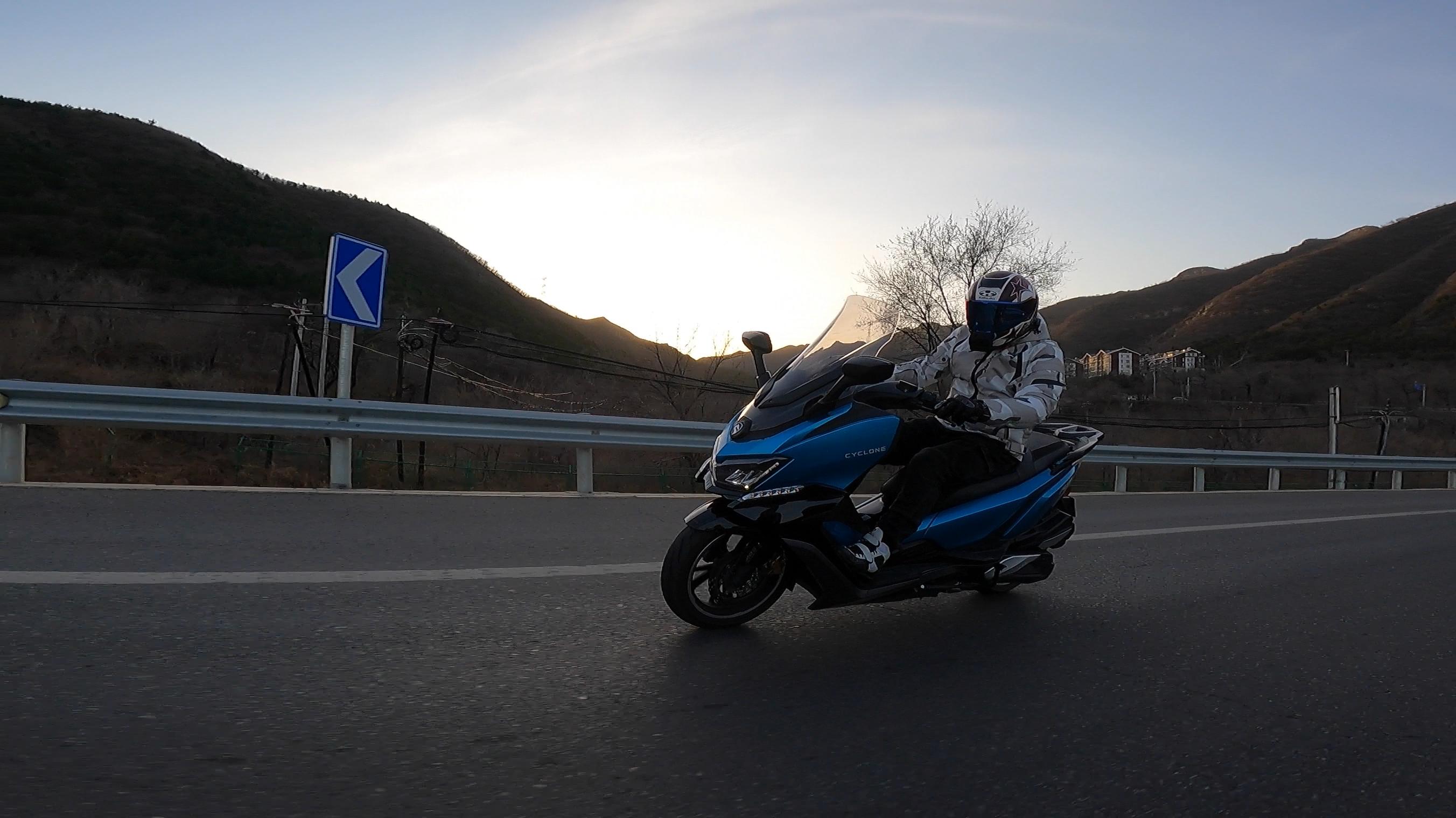 预算2到3万的250级别踏板,预算2万买什么踏板摩托车