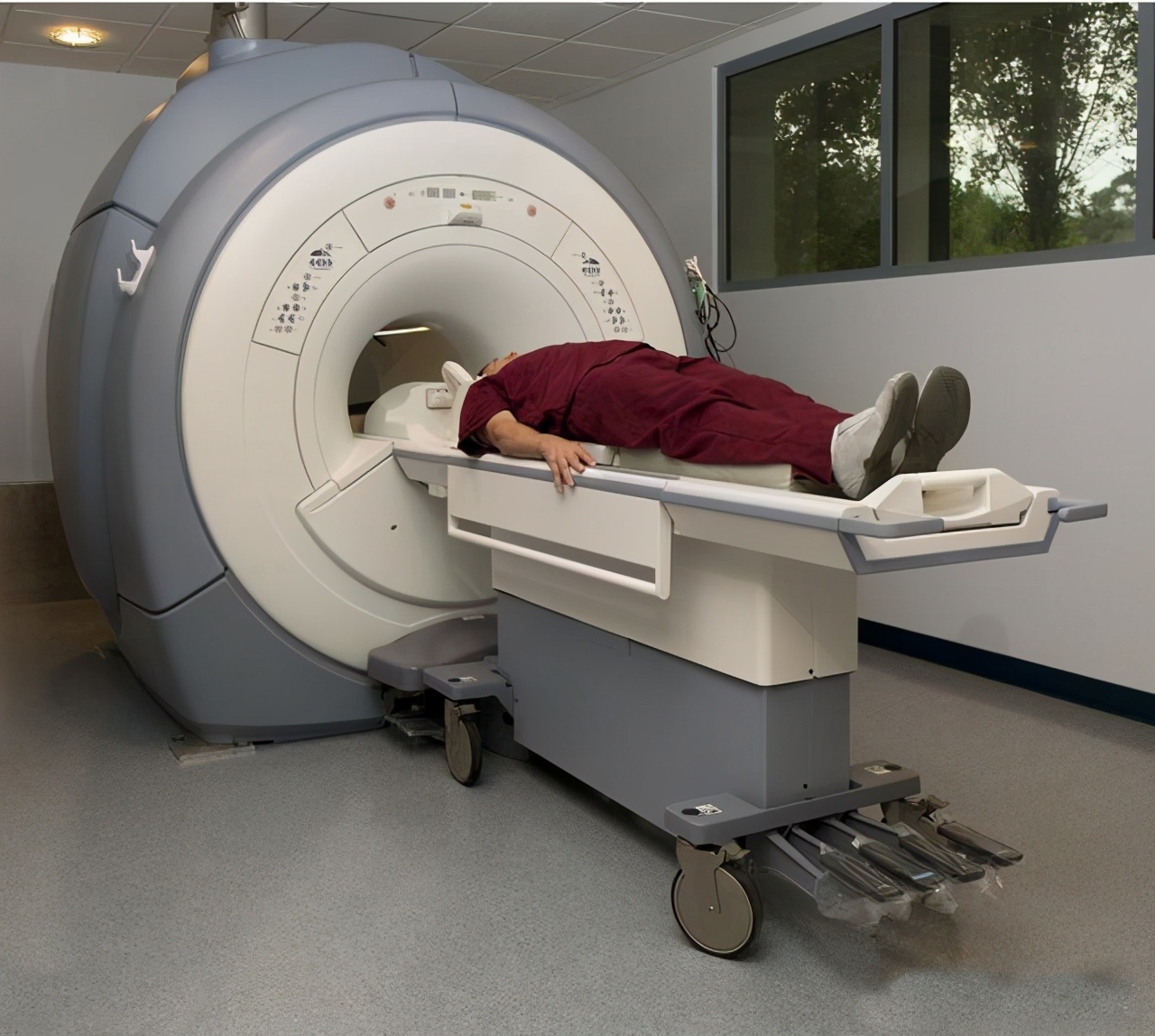 鼻咽癌治疗后前三个月复发征兆,鼻咽癌癌晚期死前24小时征兆