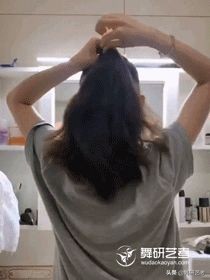 舞蹈高盘头的简单方法,儿童舞蹈盘头最简单