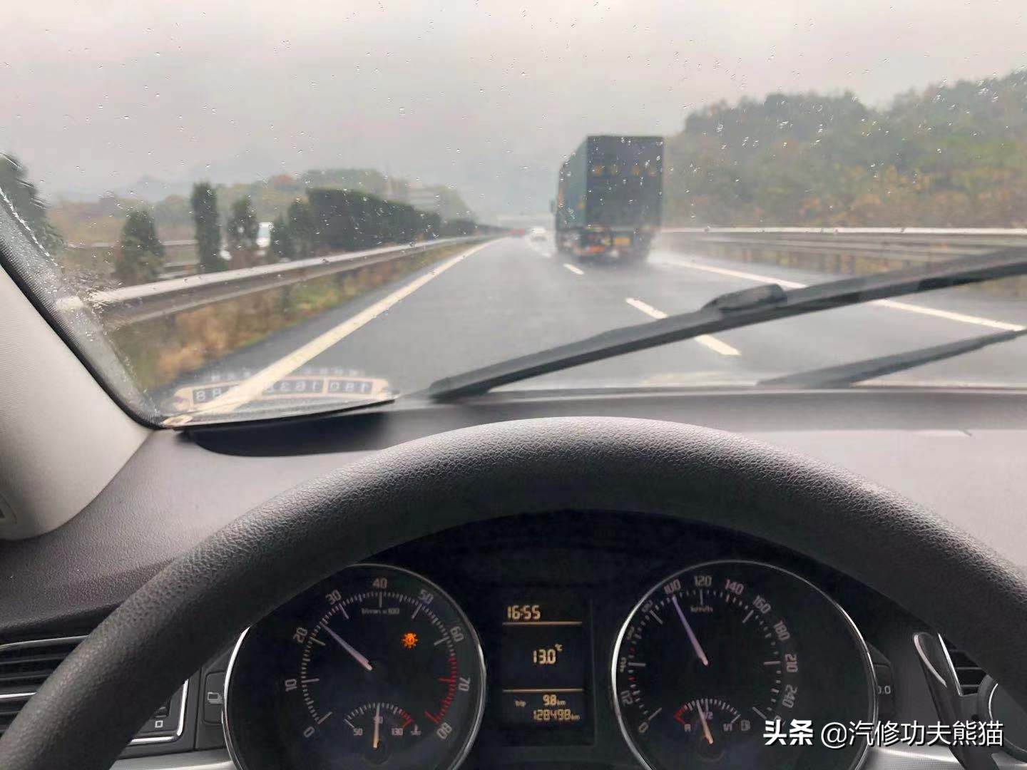 10年斯柯达昊锐1.8t烧机油怎么整,斯柯达昊锐烧机油500公里烧一升