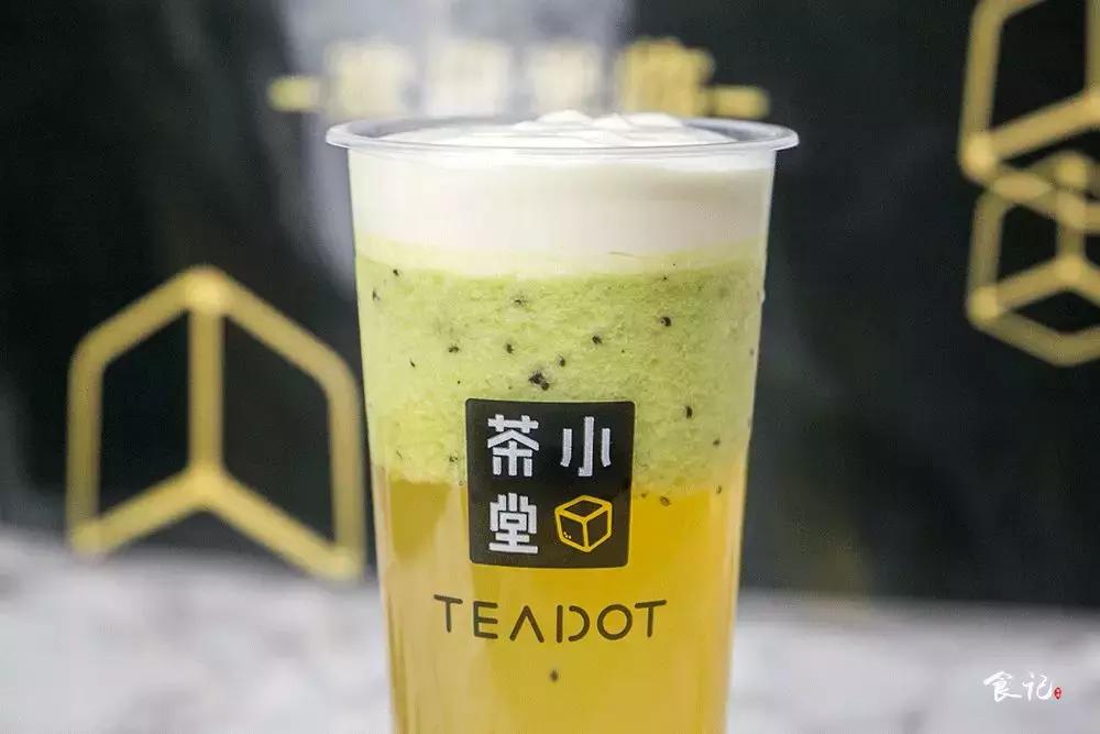 我太太太难了!体感36℃的襄阳夏天,全靠一杯高颜值的茶饮续命