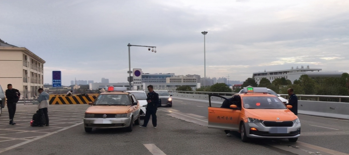 上海出租车行业专项整治,动真格颍上违停整治力度升级