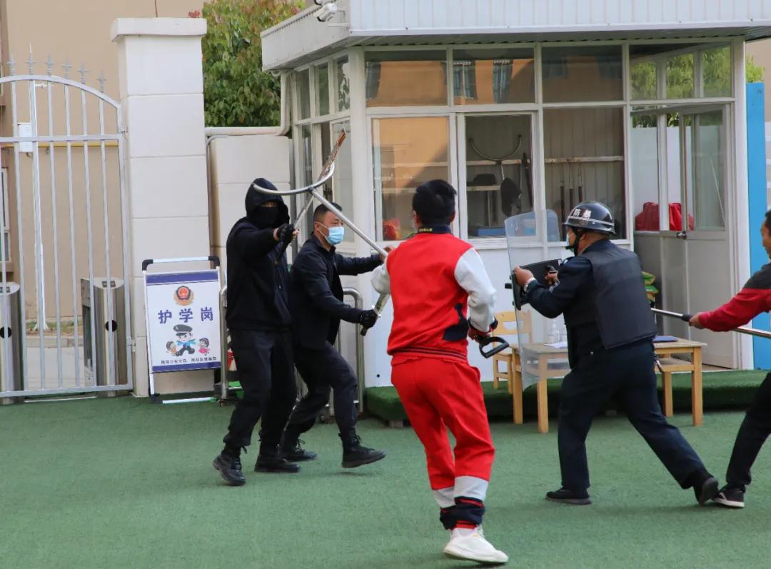 暴徒来了怎么办动画视频,歹徒来幼儿园怎么能预防