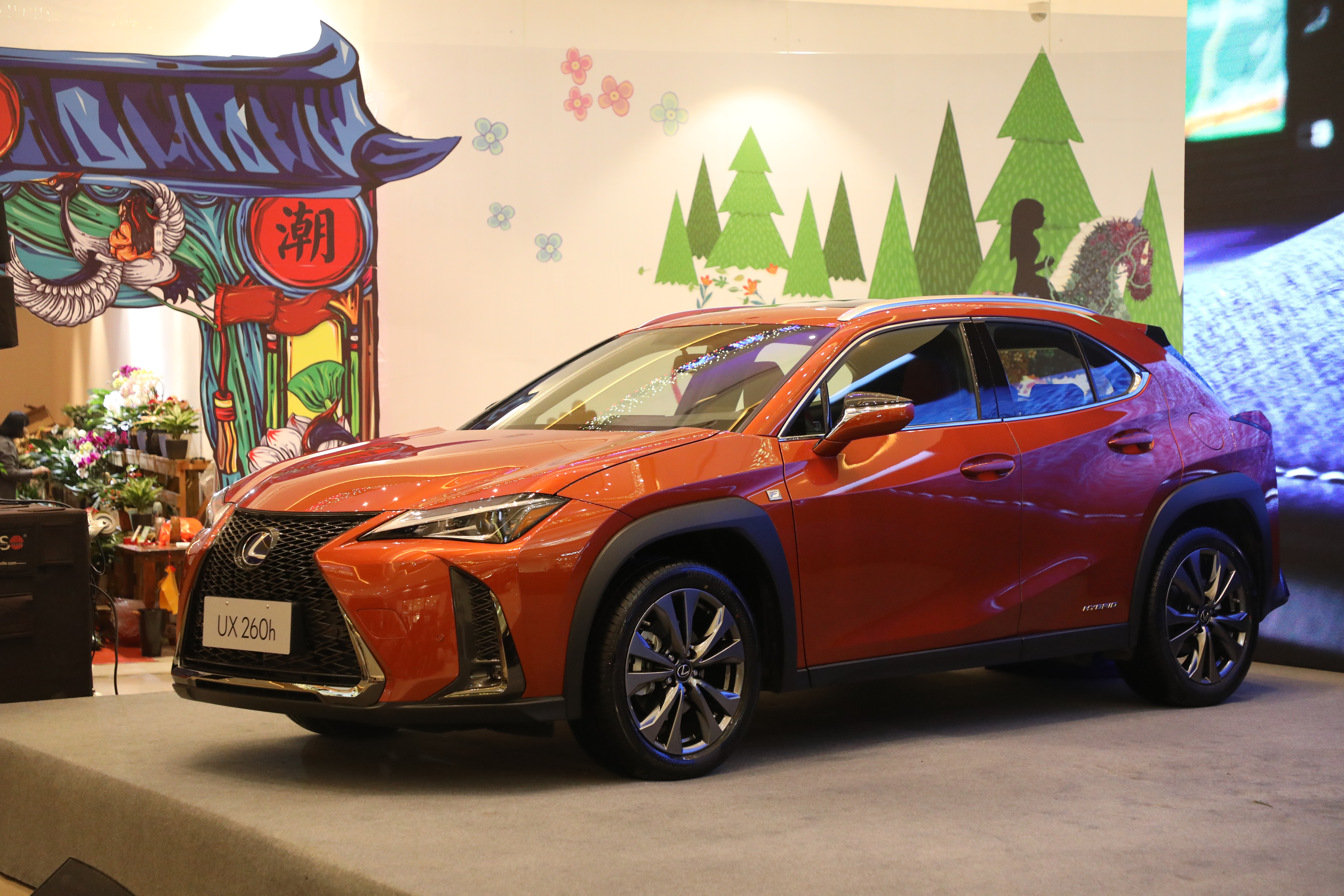 雷克萨斯ux混动能上绿牌吗,雷克萨斯ux宝马x1