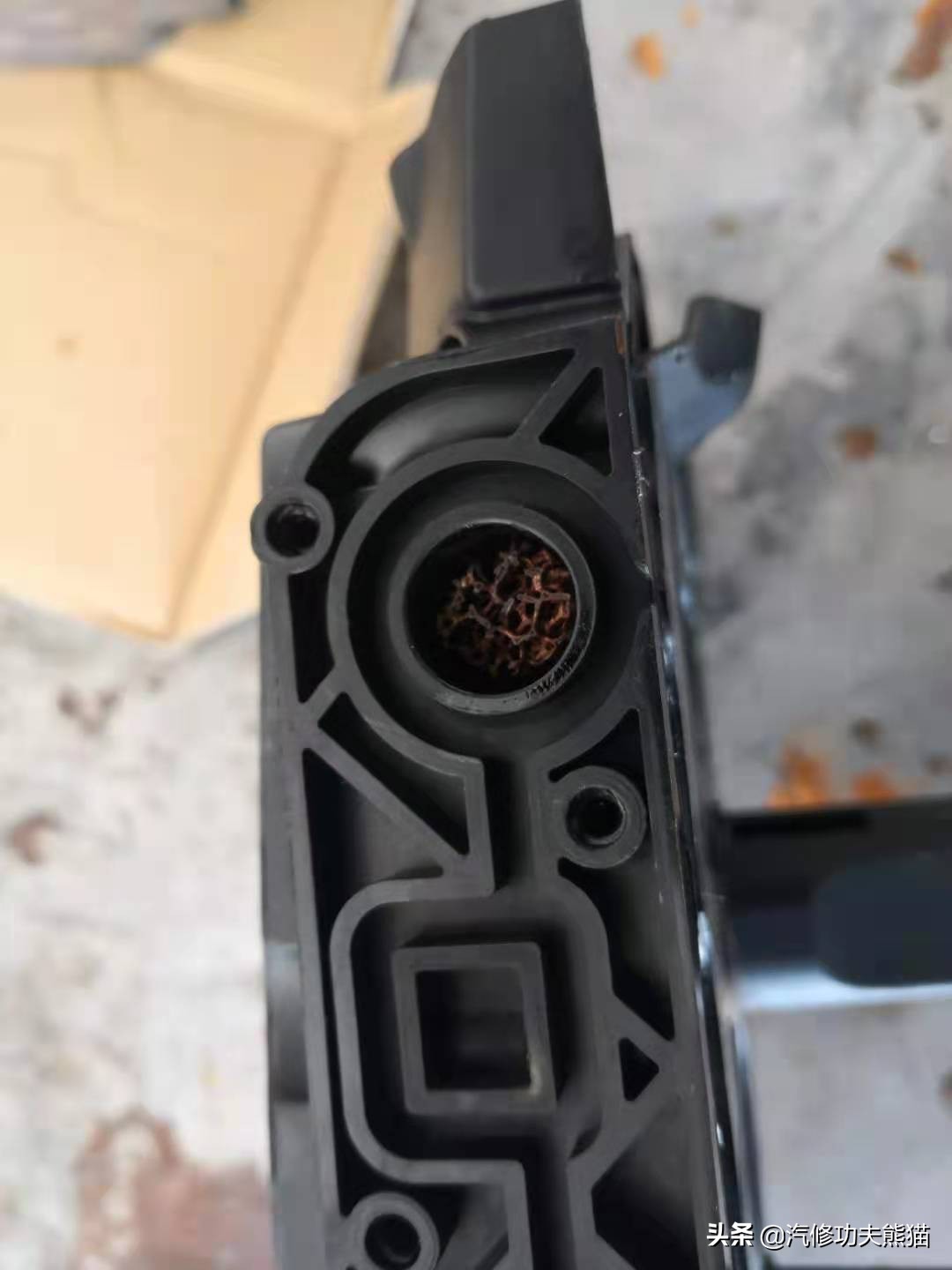 奥迪a6l烧机油1000公里烧多少正常,老a6l烧机油严重