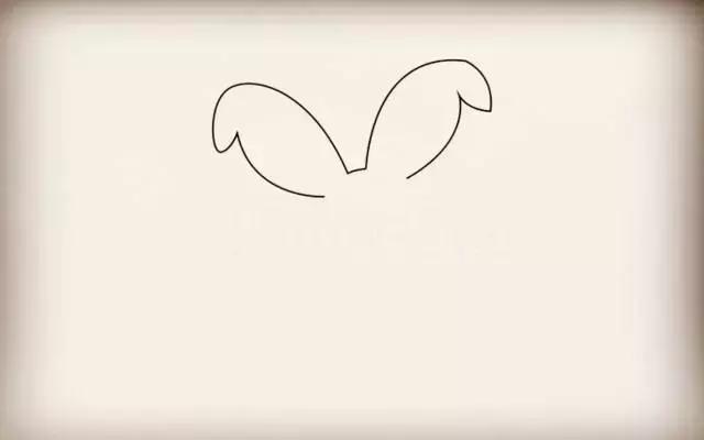 1-3岁简笔画入门小白兔,小白兔抱着胡萝卜简笔画怎么画