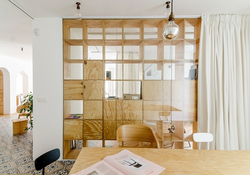 隔断做柜子和门一体,隔断做柜子再加隐形门效果