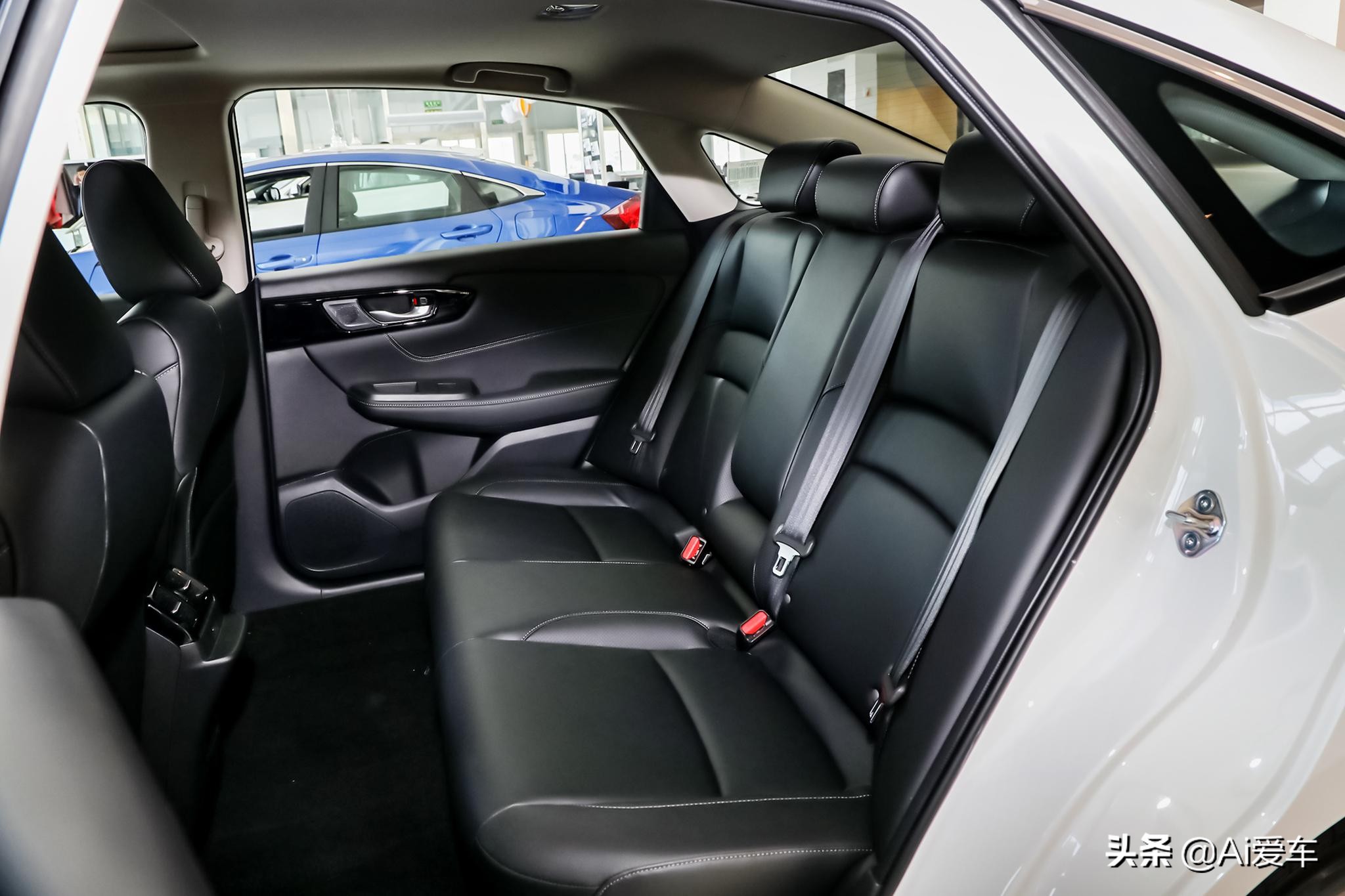 本田享域2021款四缸自然吸气黑色,2019款东风本田享域图片