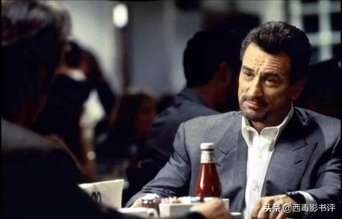 对不起,我真的是来吐槽《爱尔兰人》的