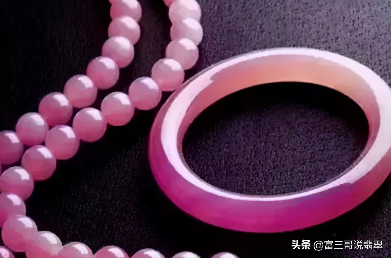 行家详解女人必不可少的紫色翡翠，分得清才能买得好