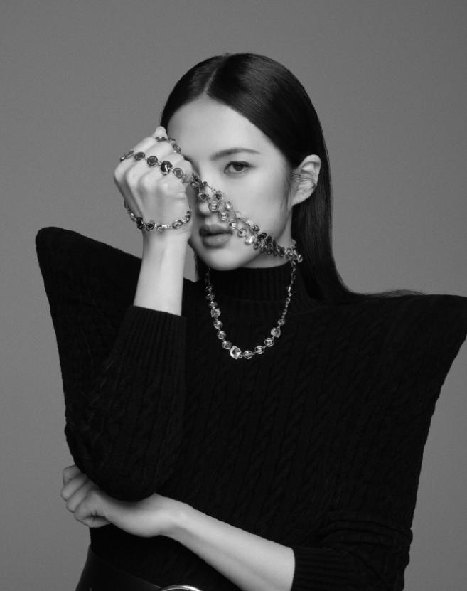 华为二公主姚安娜综艺,华为公主姚安娜出歌引争议